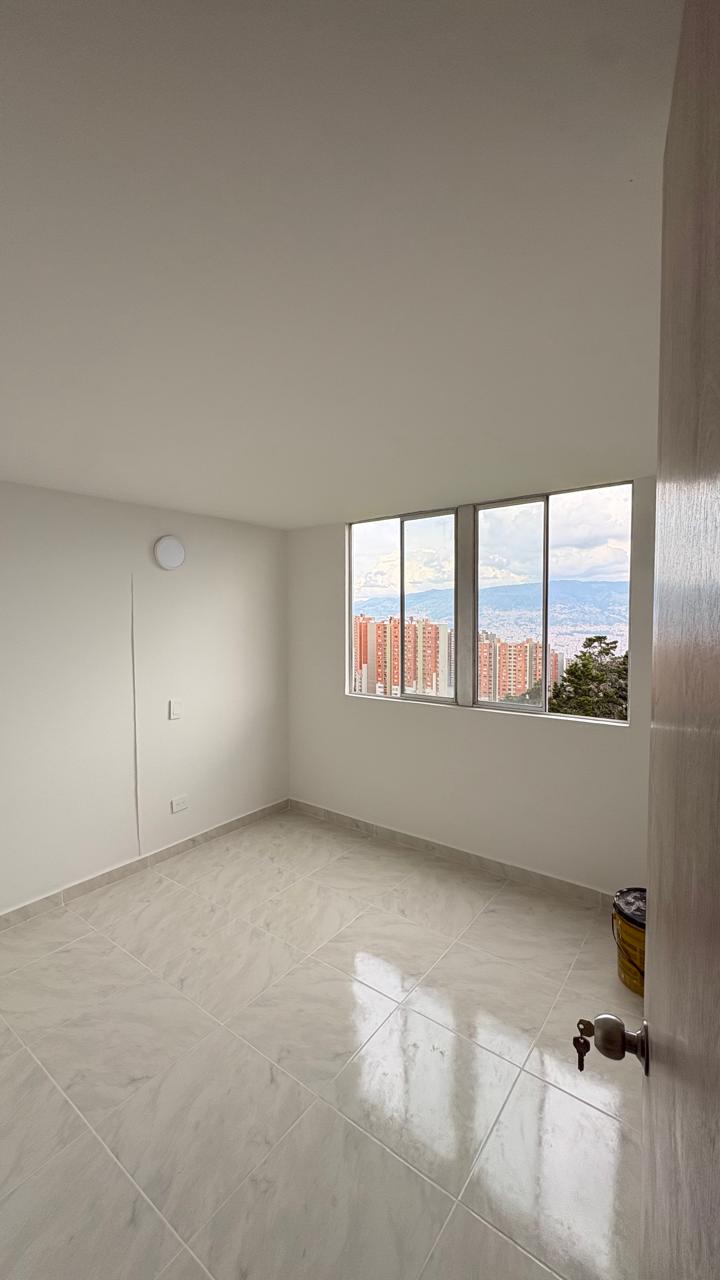 APTO EN VENTA ROBLEDO LA AURORA $175.000.000