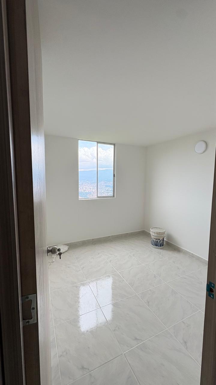 APTO EN VENTA ROBLEDO LA AURORA $175.000.000